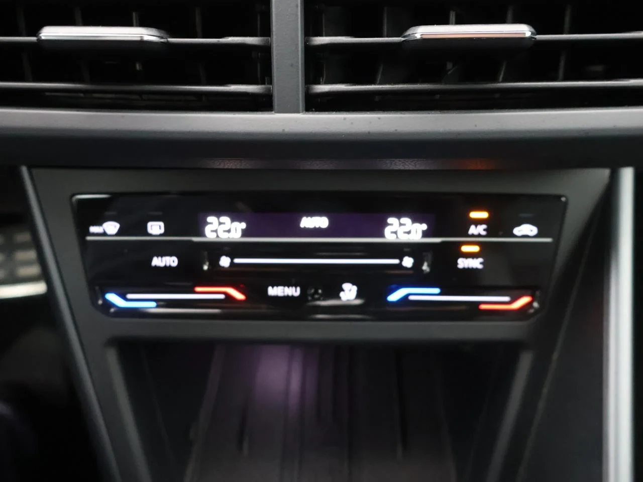 Volkswagen-Taigo-image-15