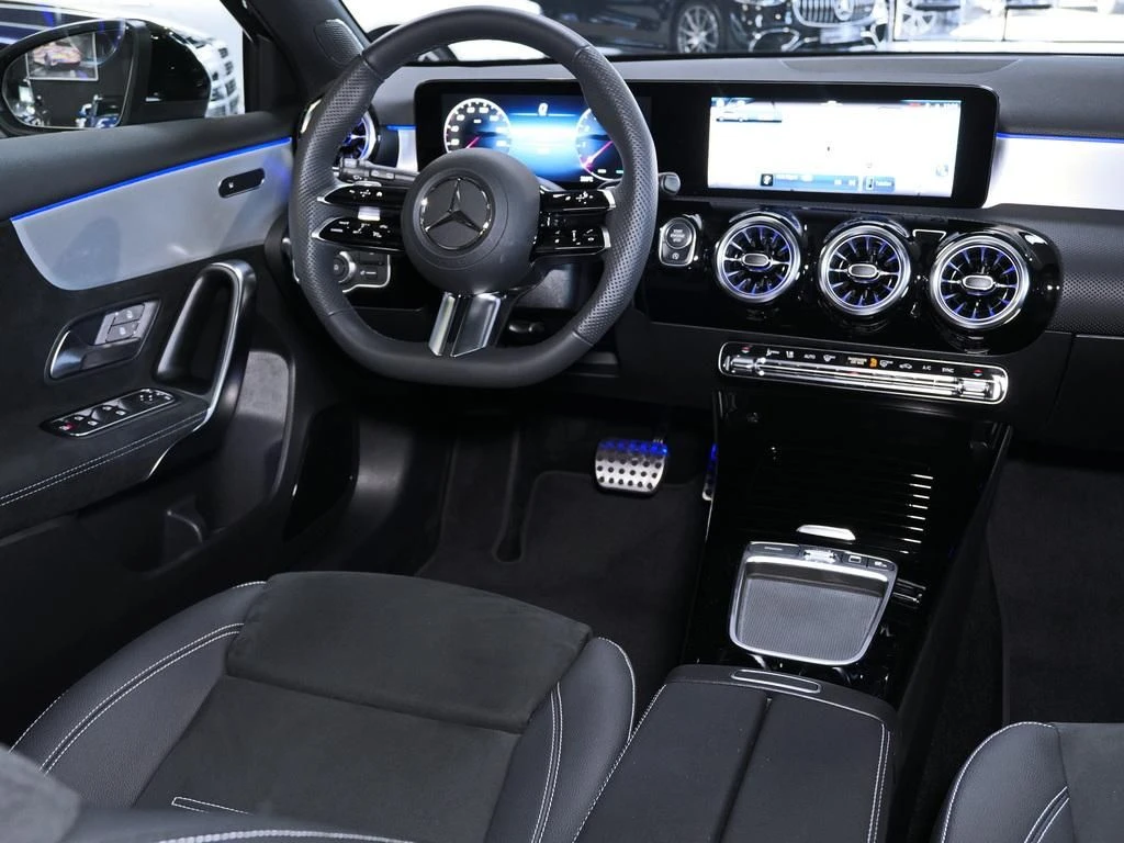 Mercedes-Benz-A-Klasse 200-image-10