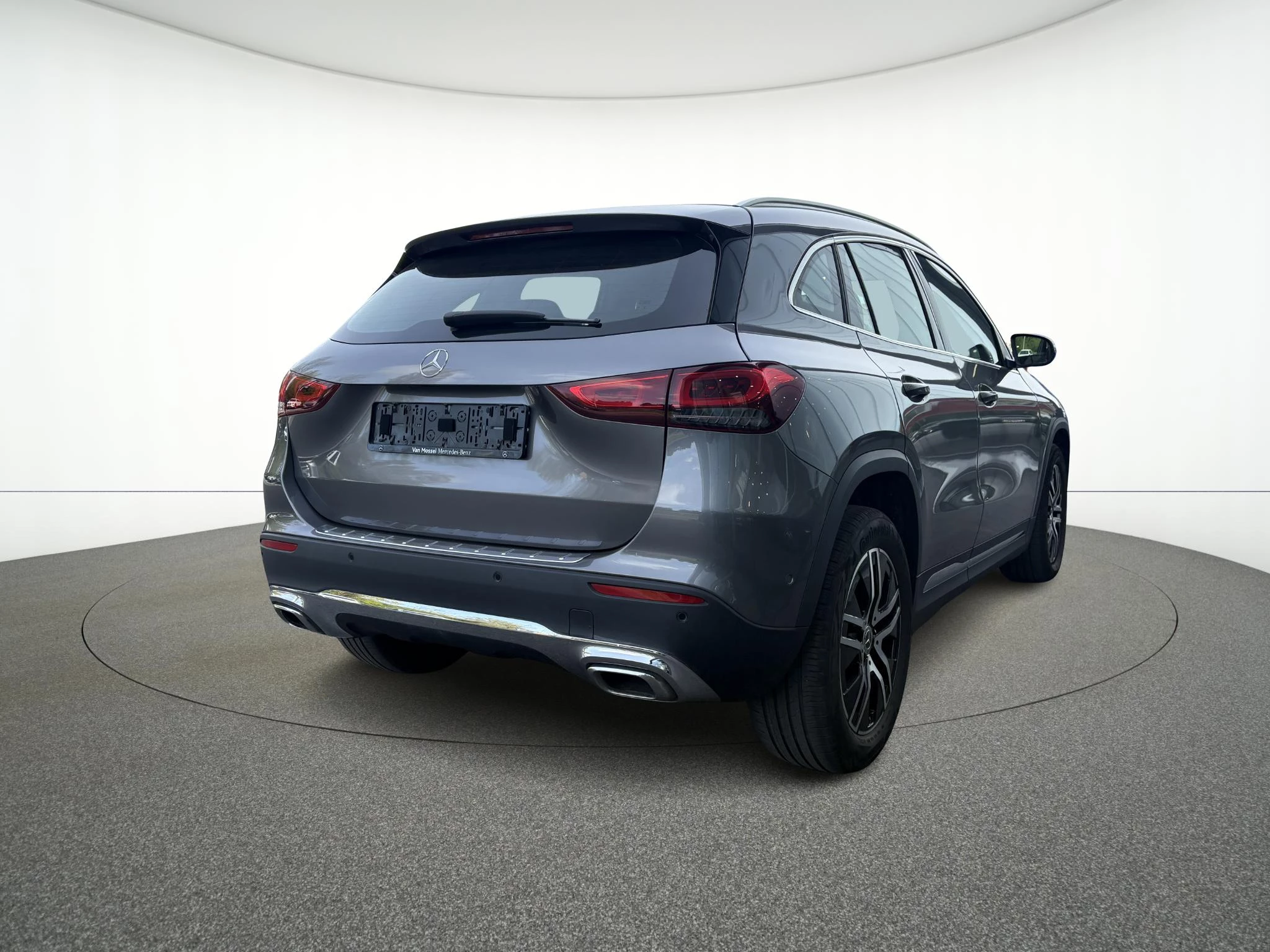 Mercedes-Benz GLA 180 Business Solution + LED + PARKEERSENSOREN + CAMERA +