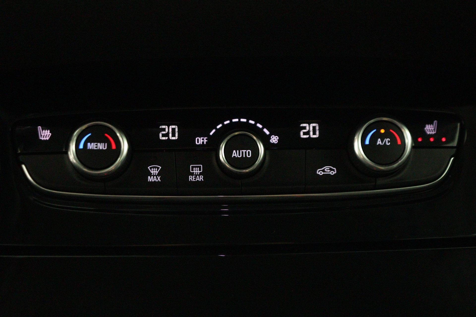 Opel-Grandland X-image-18