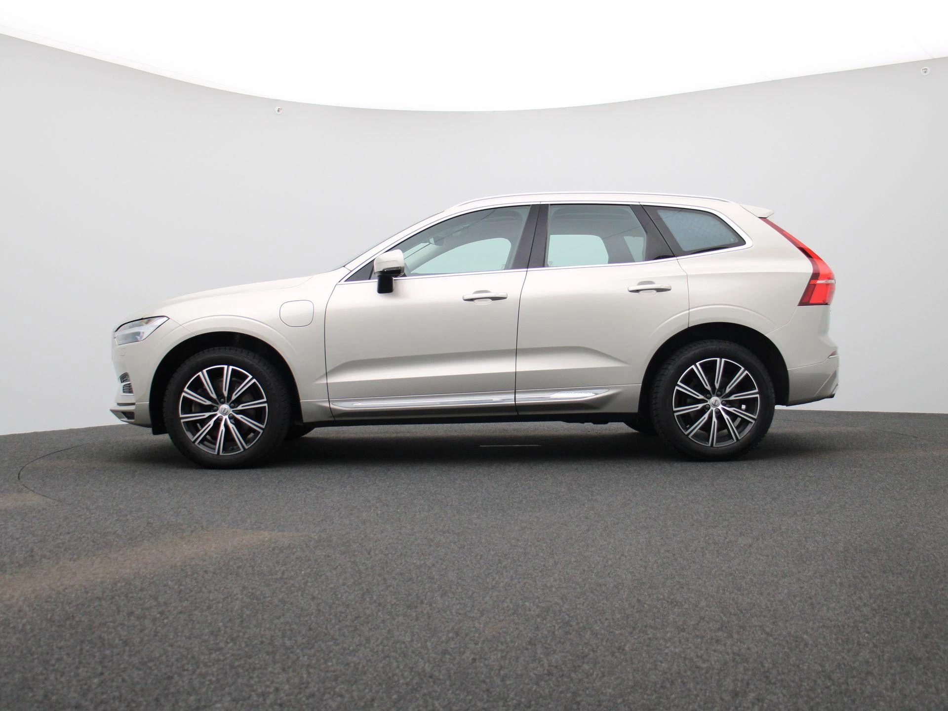 Volvo-XC60-image-3