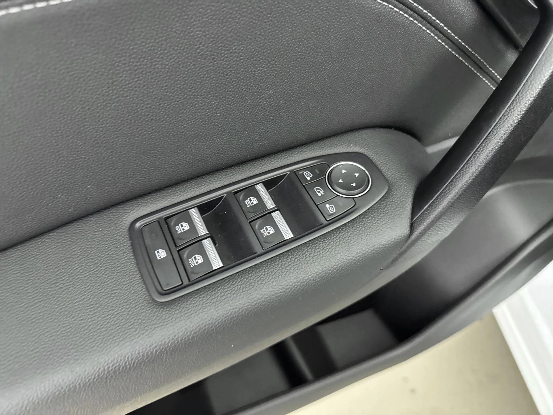 Renault-Captur-image-19