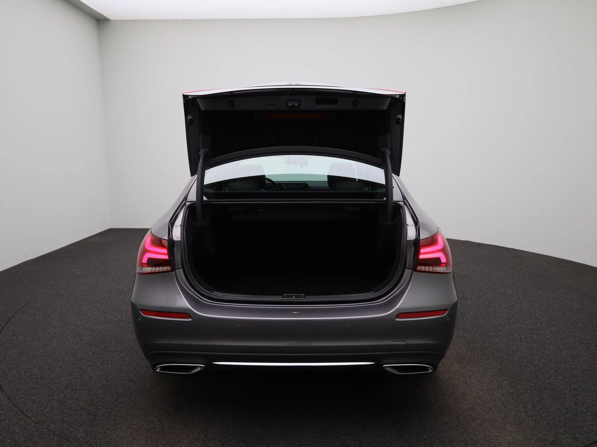 Mercedes-Benz-A-Klasse-image-10