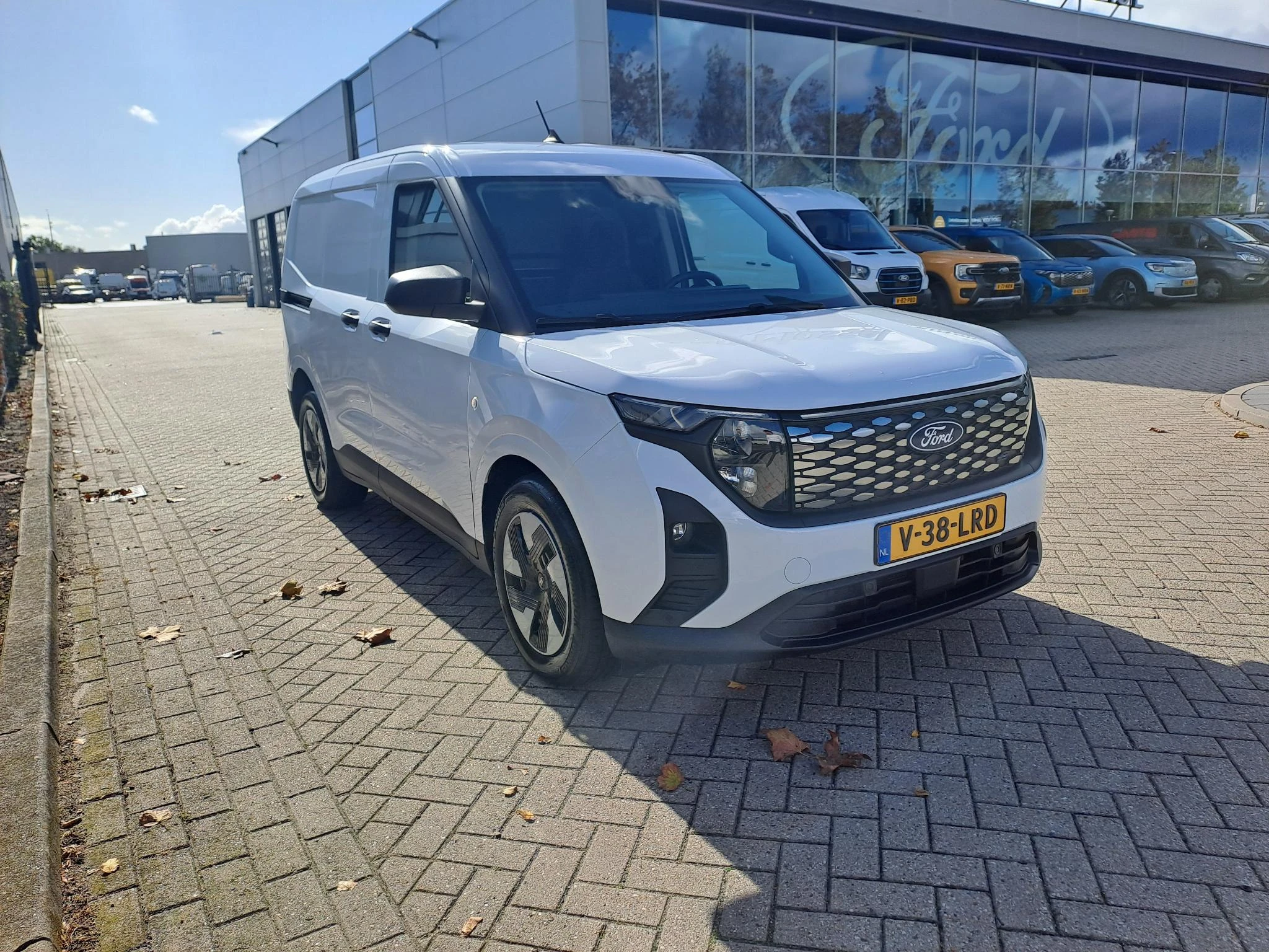 Ford-E-Transit-image-2