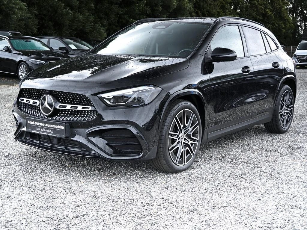 Mercedes-Benz-GLA 200 d-image-7