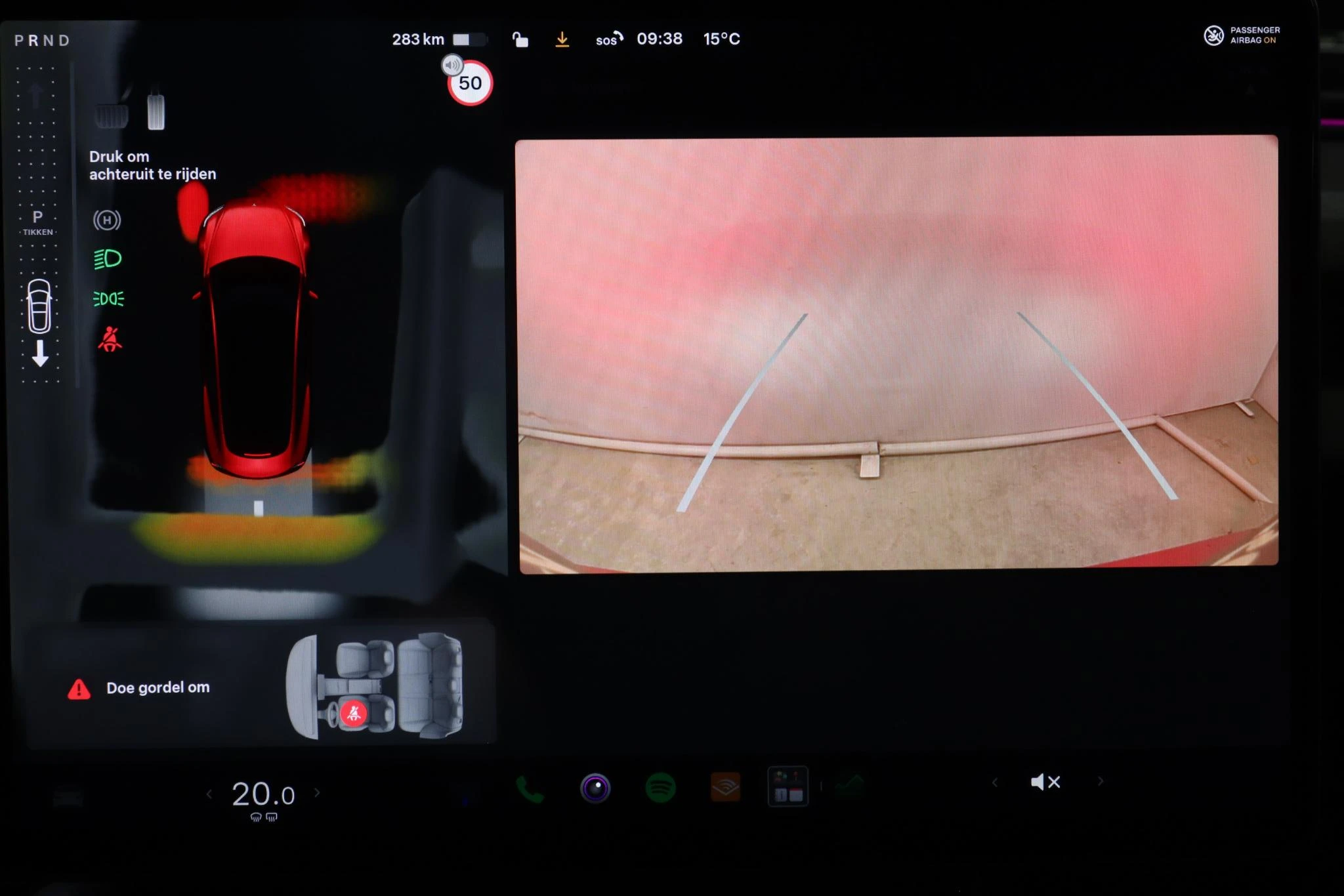 Tesla-Model 3-image-17
