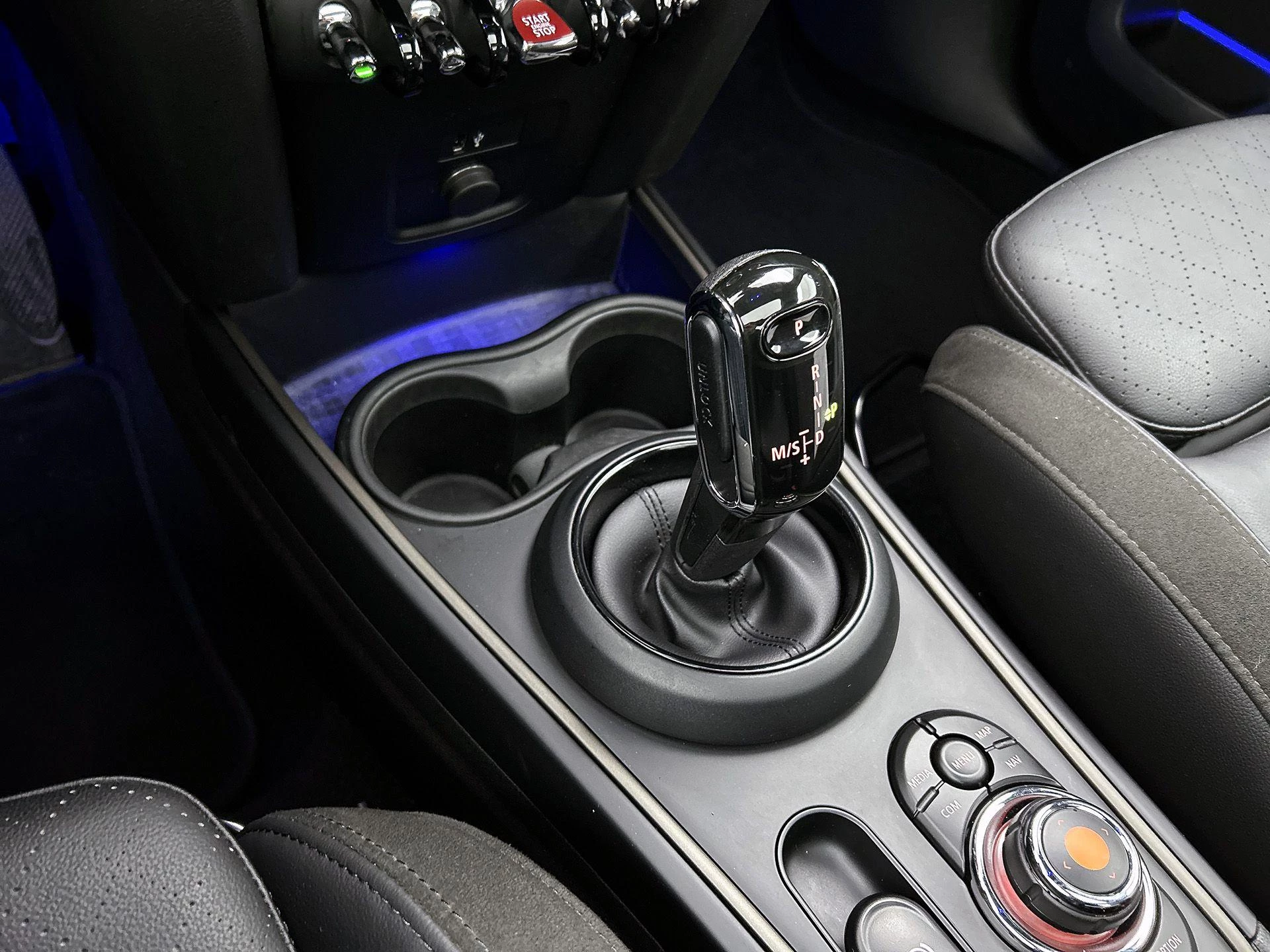 MINI-Countryman-image-29