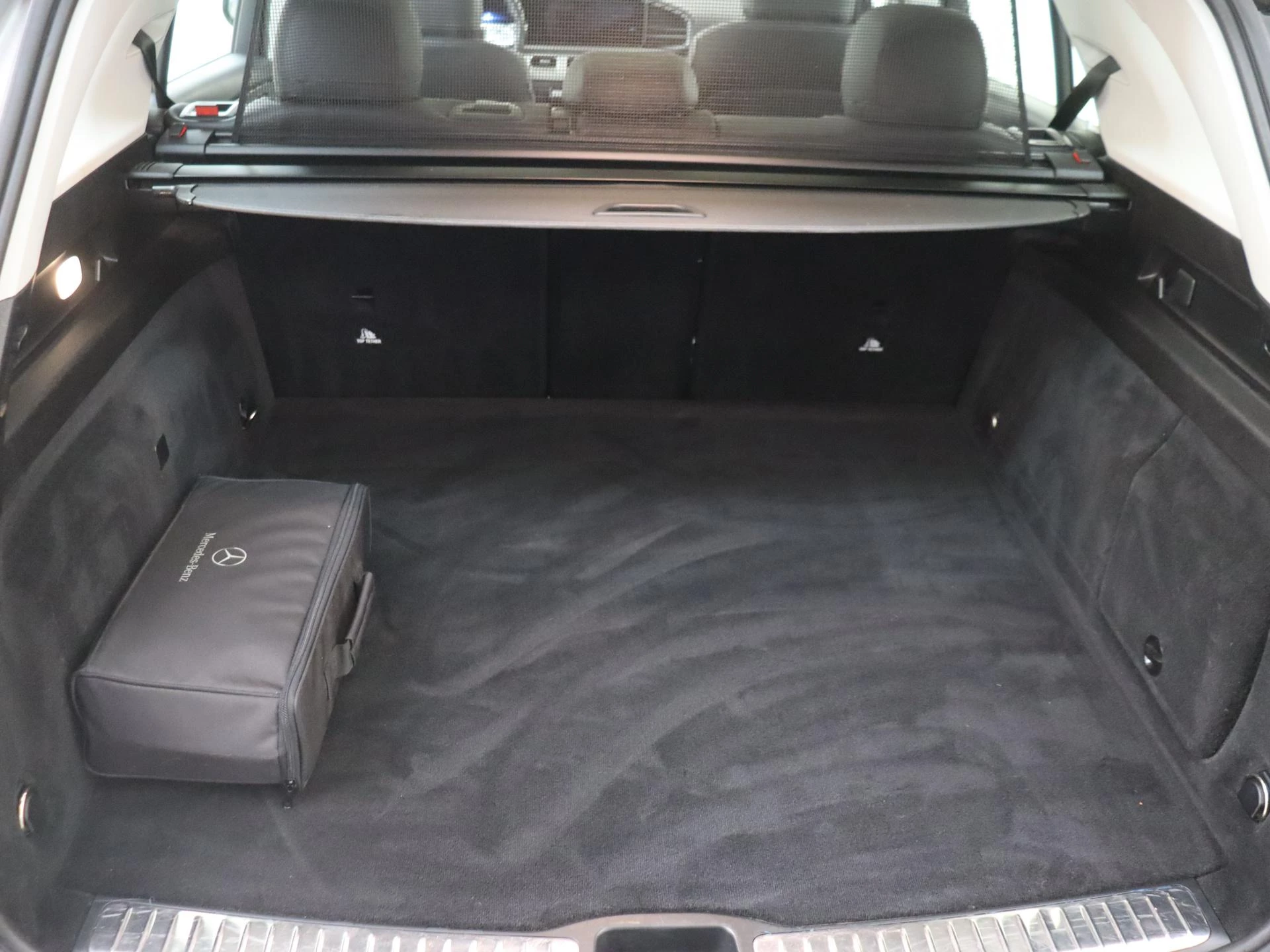 Mercedes-Benz-GLE-image-30