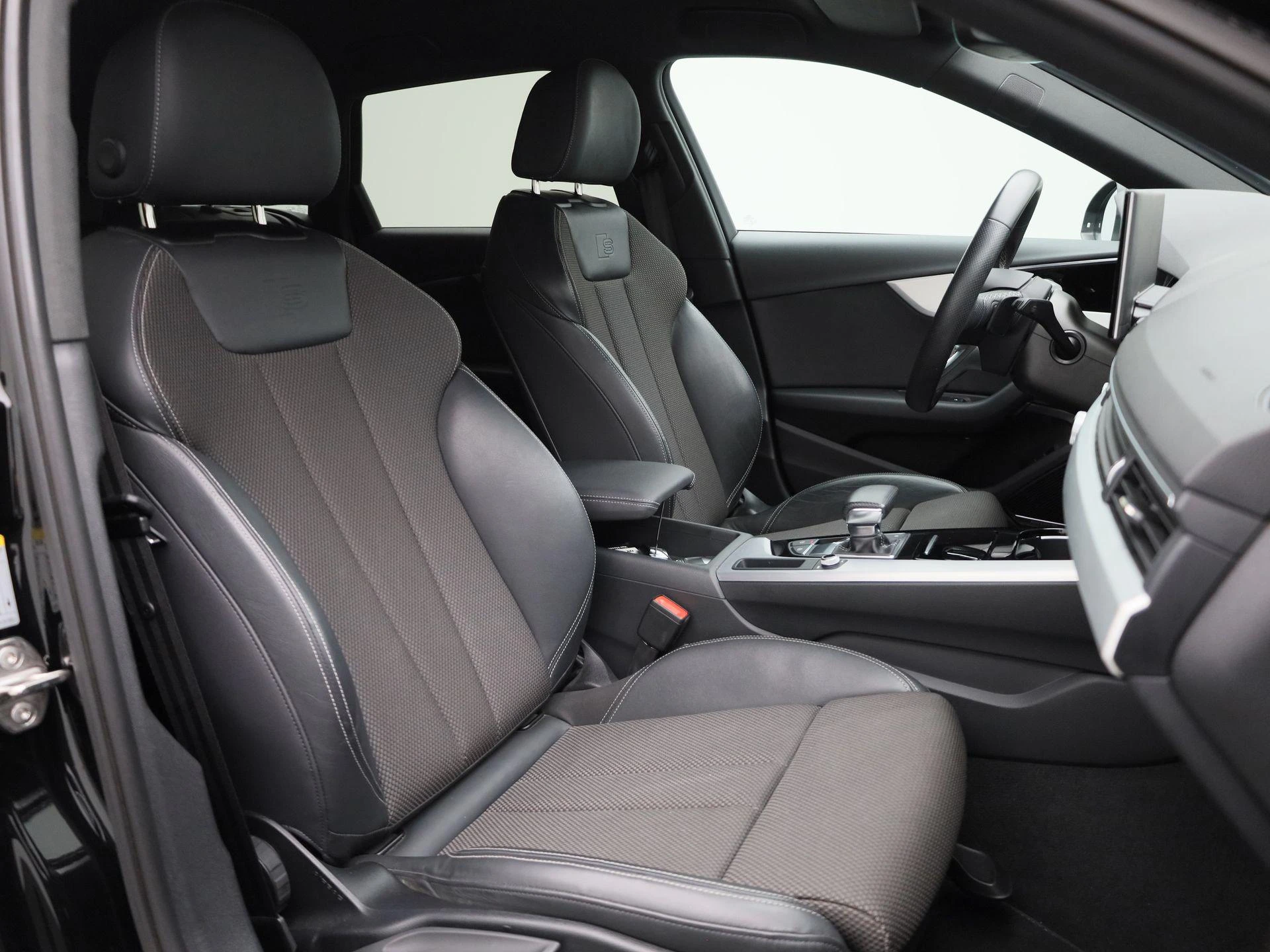 Audi-A4-image-43