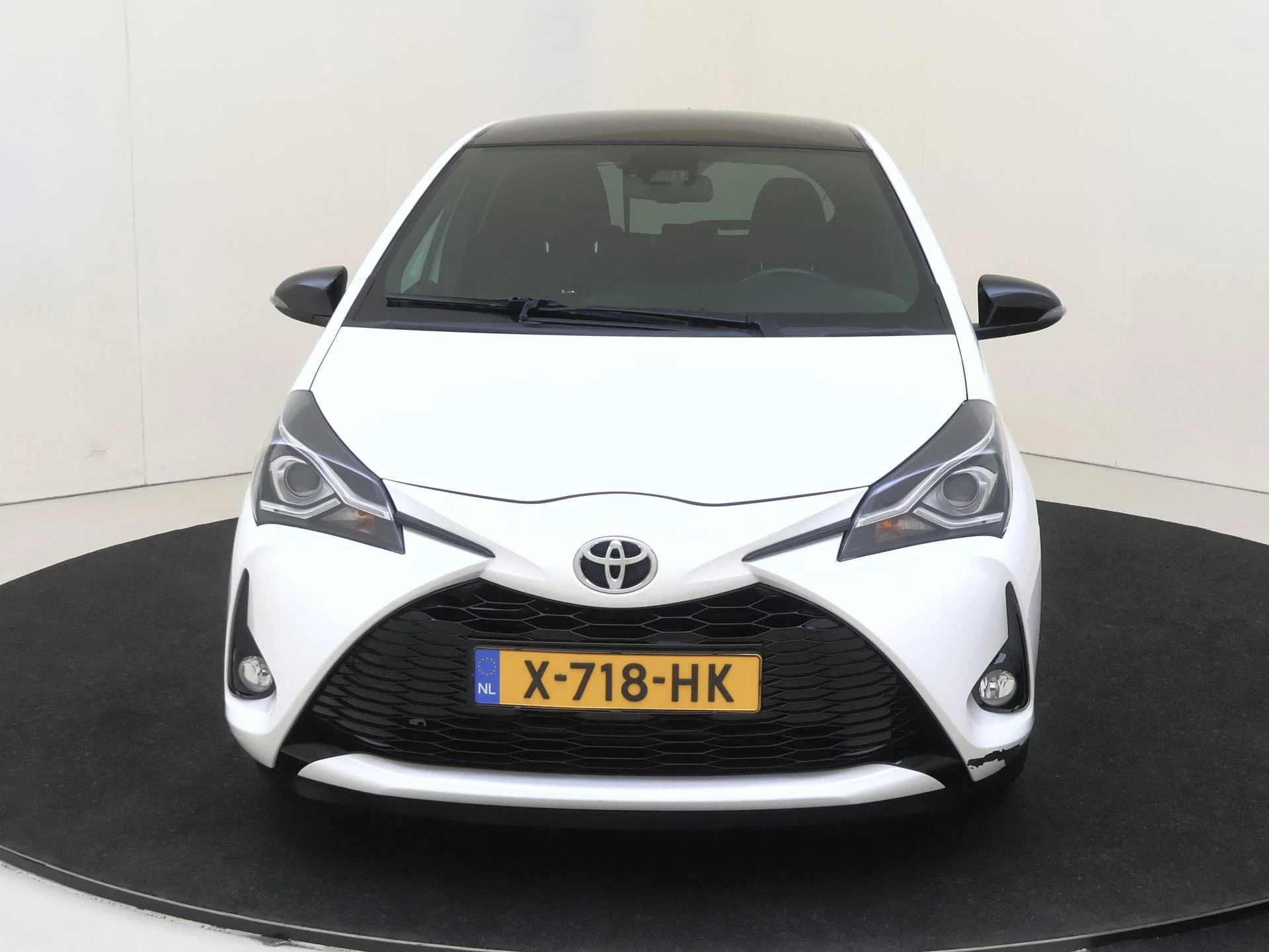Toyota-Yaris-image-5