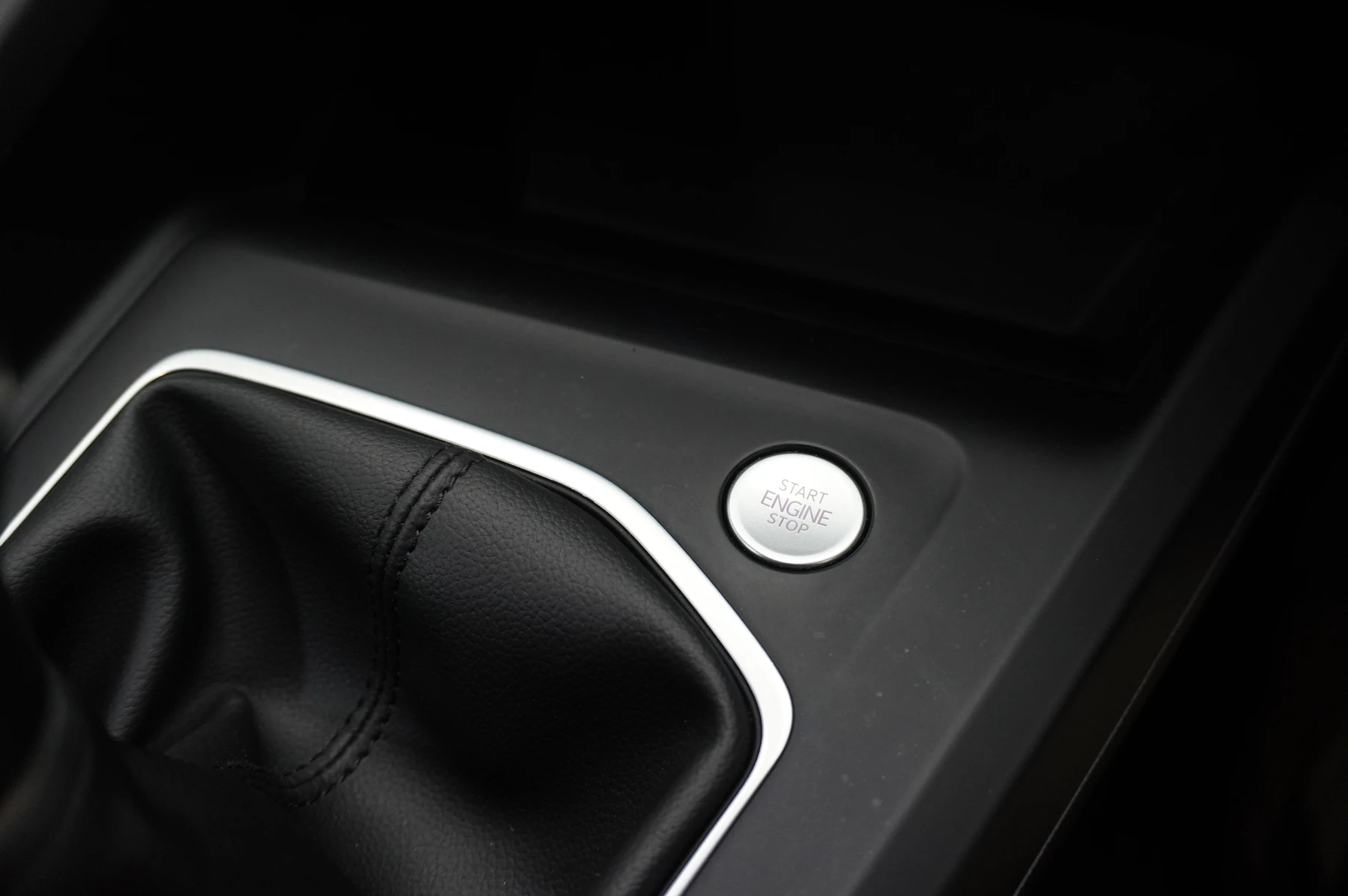 Volkswagen-Golf-image-22