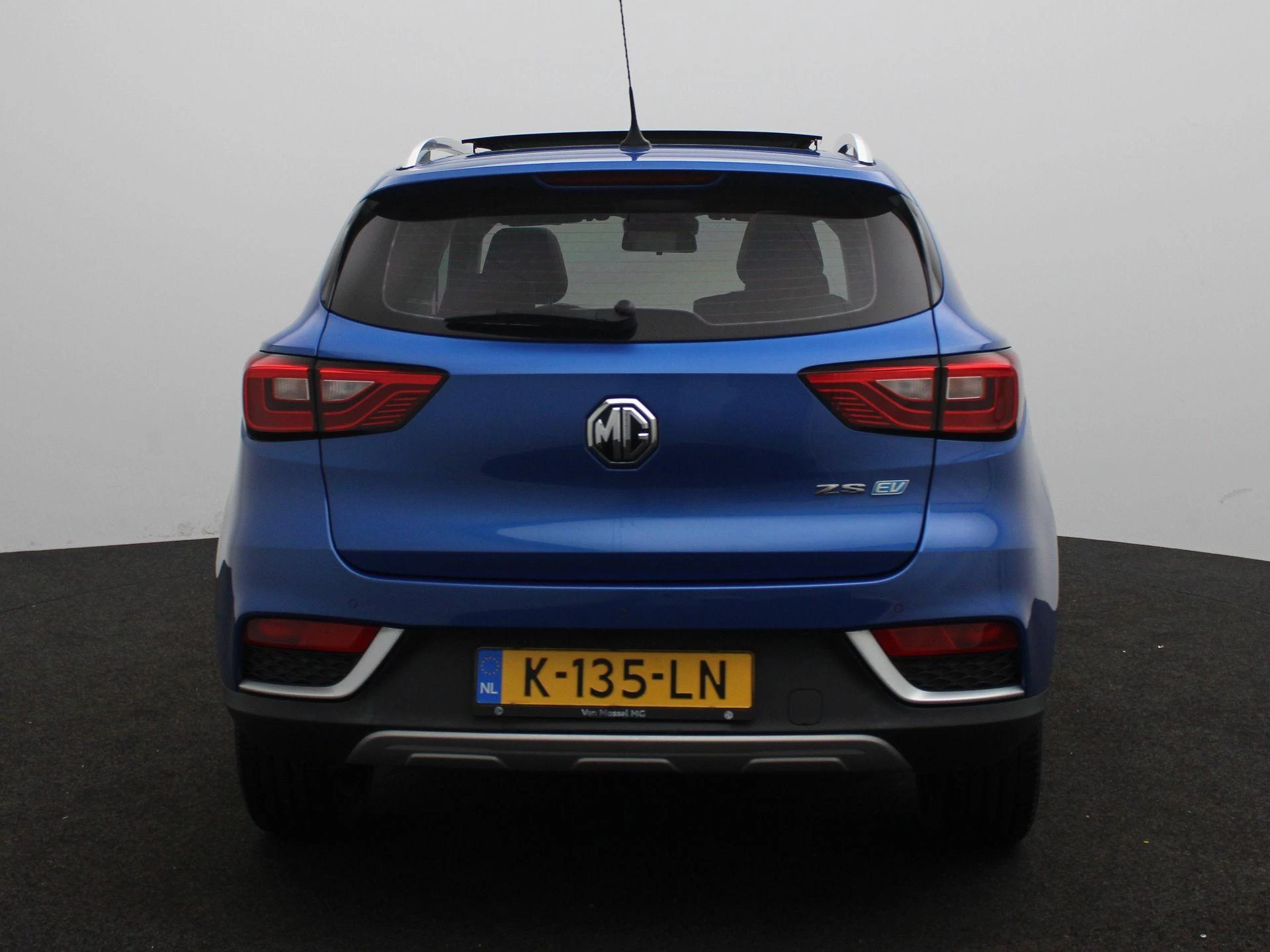 MG-ZS EV-image-5