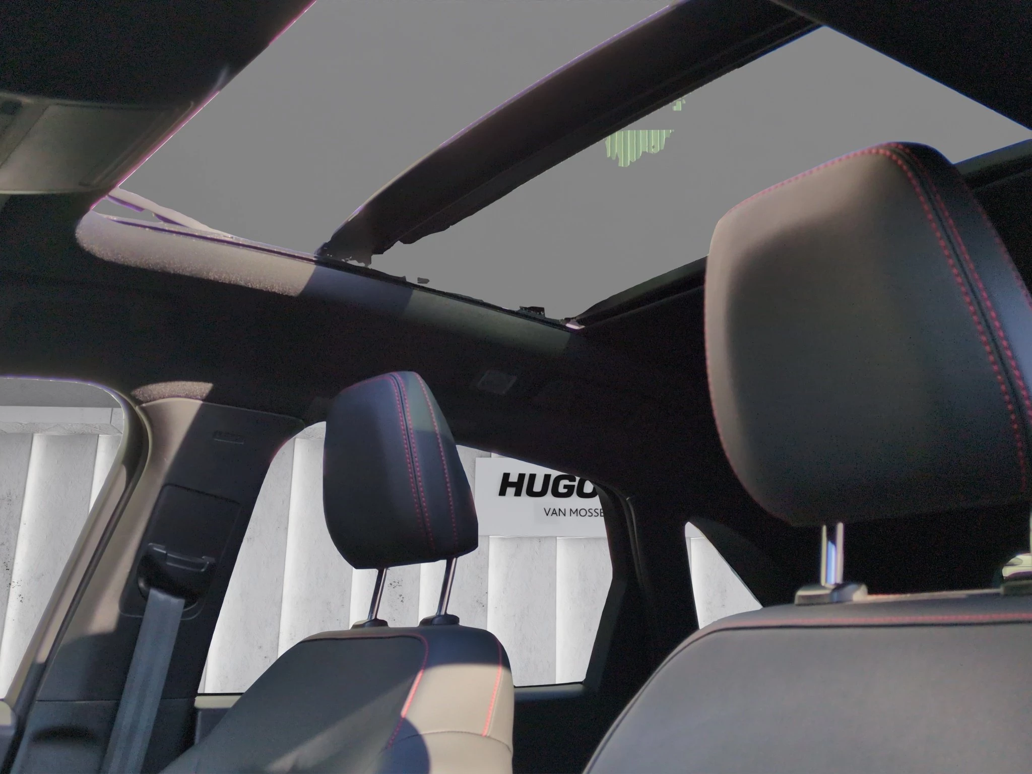 Ford Kuga ST-Line X Aut.*PANO*AHK*360GRAD*LED-MATRIX*NAVI*GRA*WINTER-PKT.