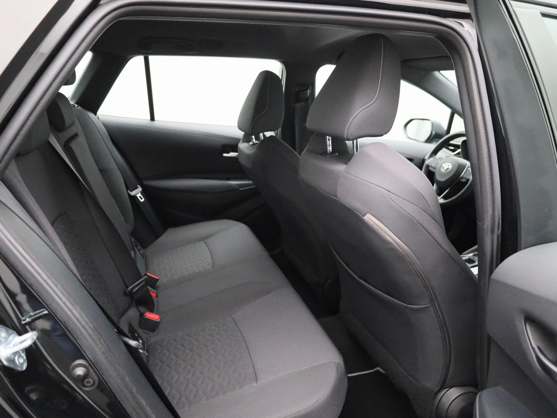 Toyota-Corolla Touring Sports-image-30