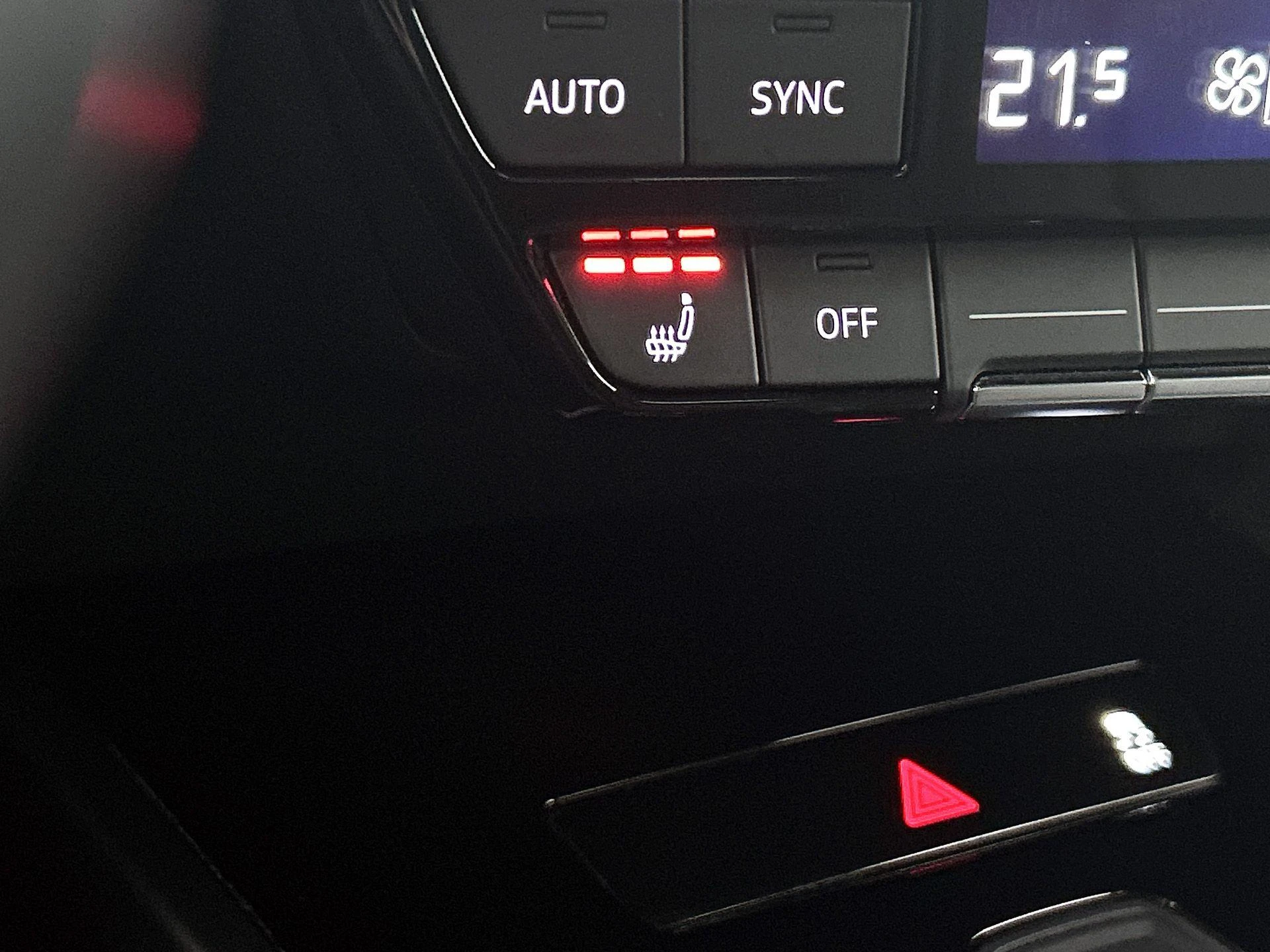 Audi-Q4 e-tron-image-8