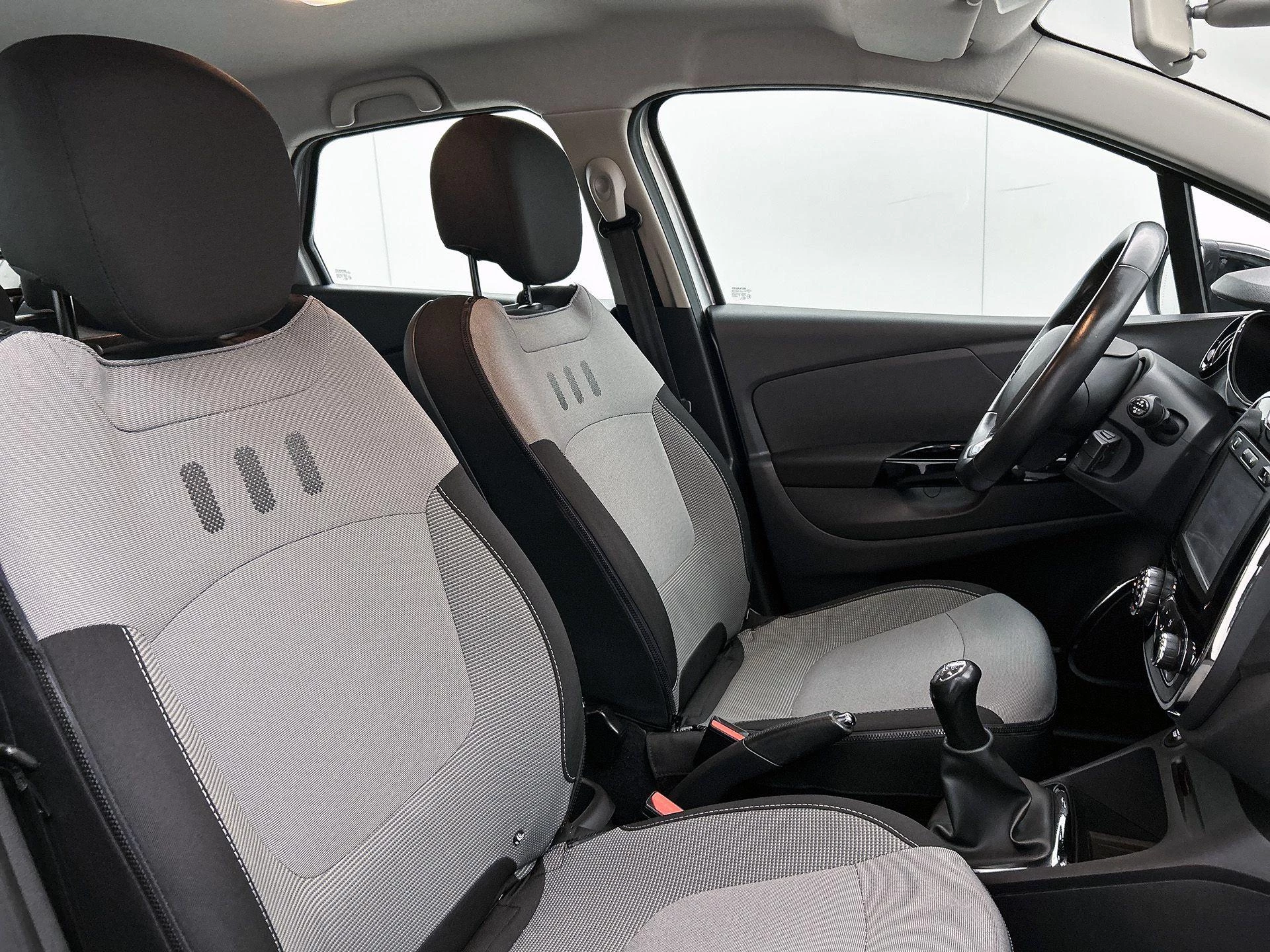 Renault-Captur-image-30