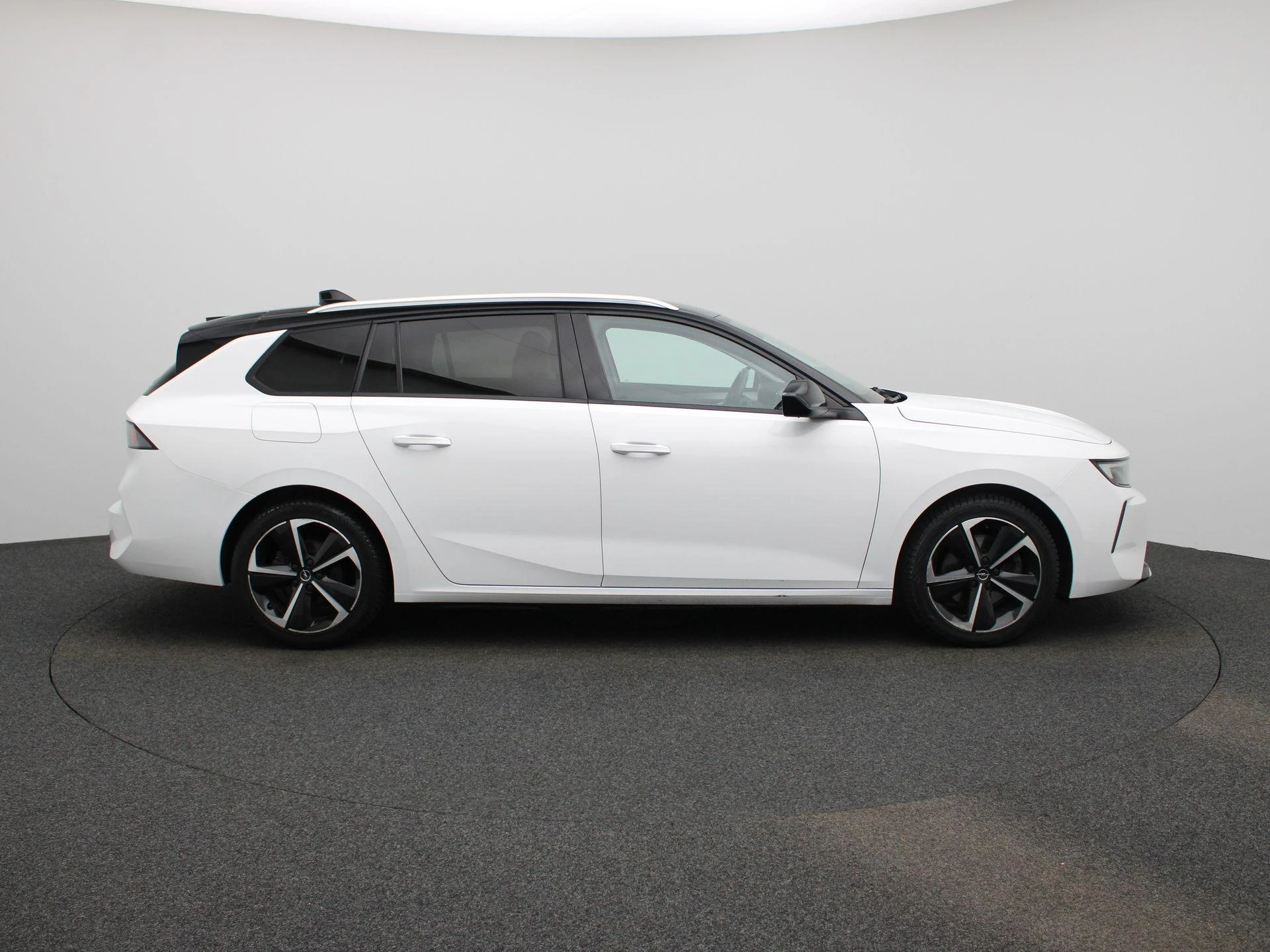 Opel-Astra-image-5