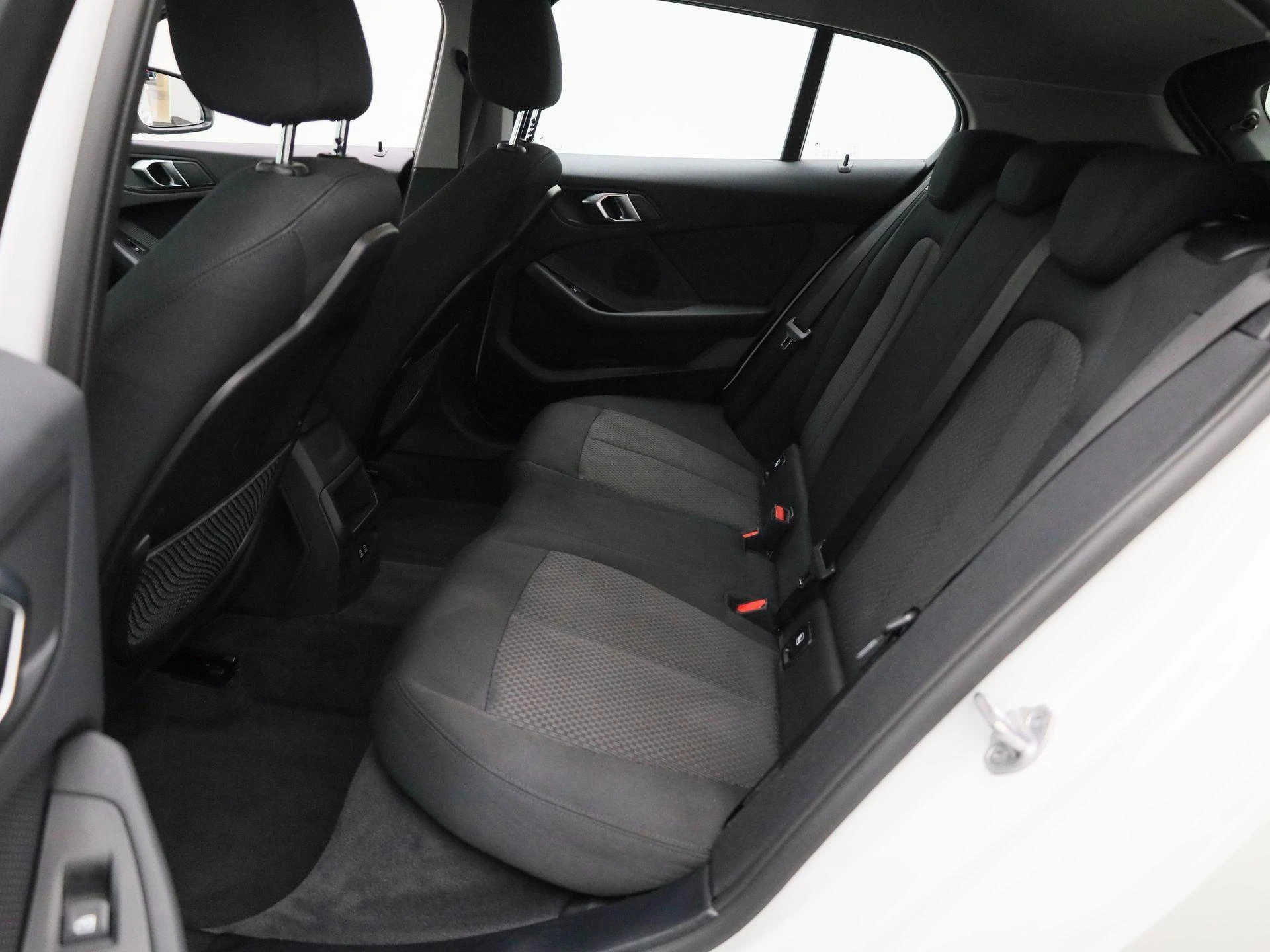 BMW-1 Reeks-image-13