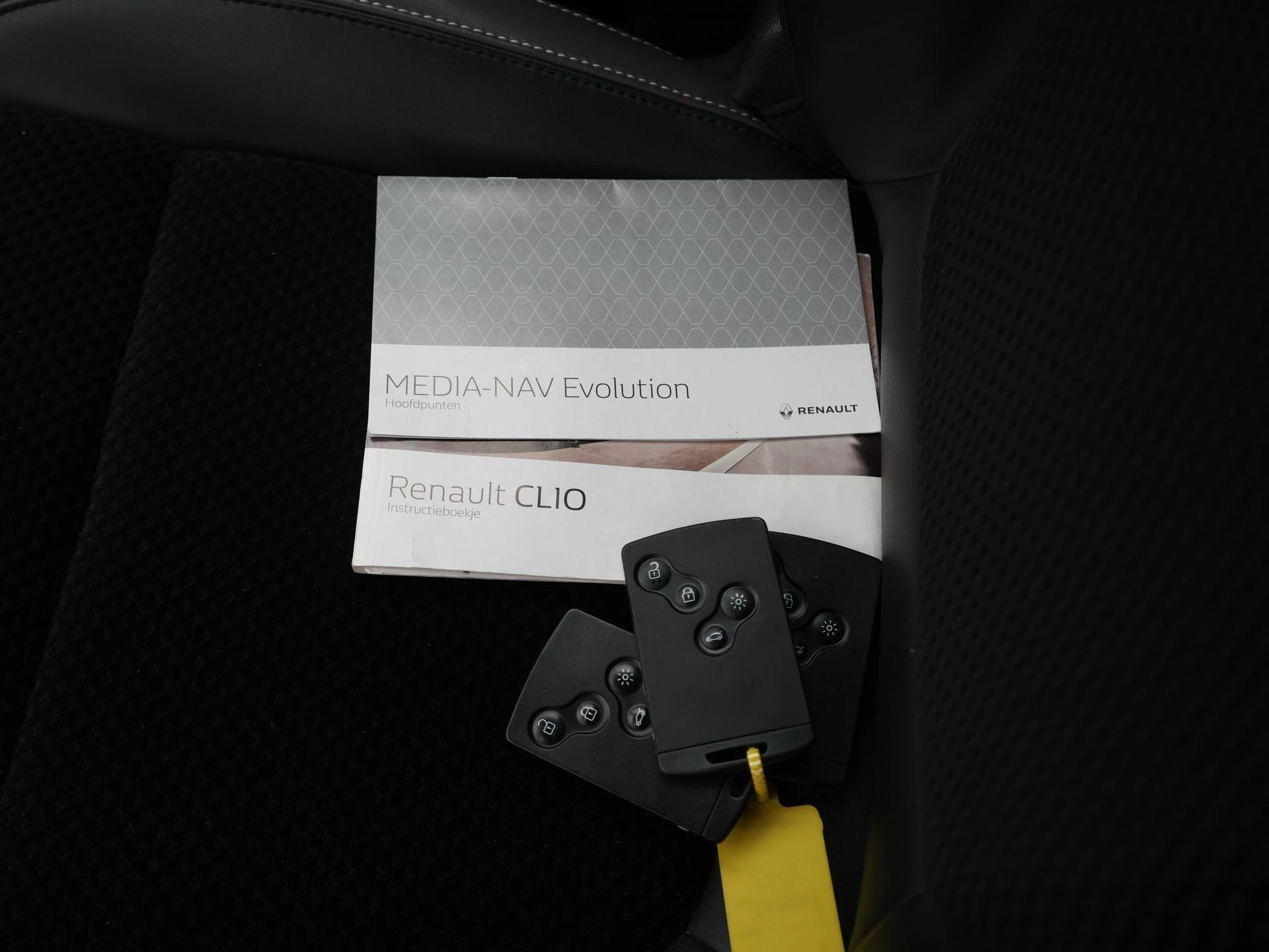 Renault-Clio-image-29