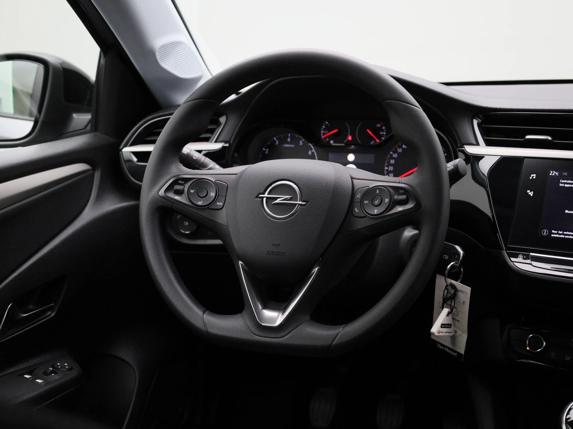 Opel-Corsa-image-9