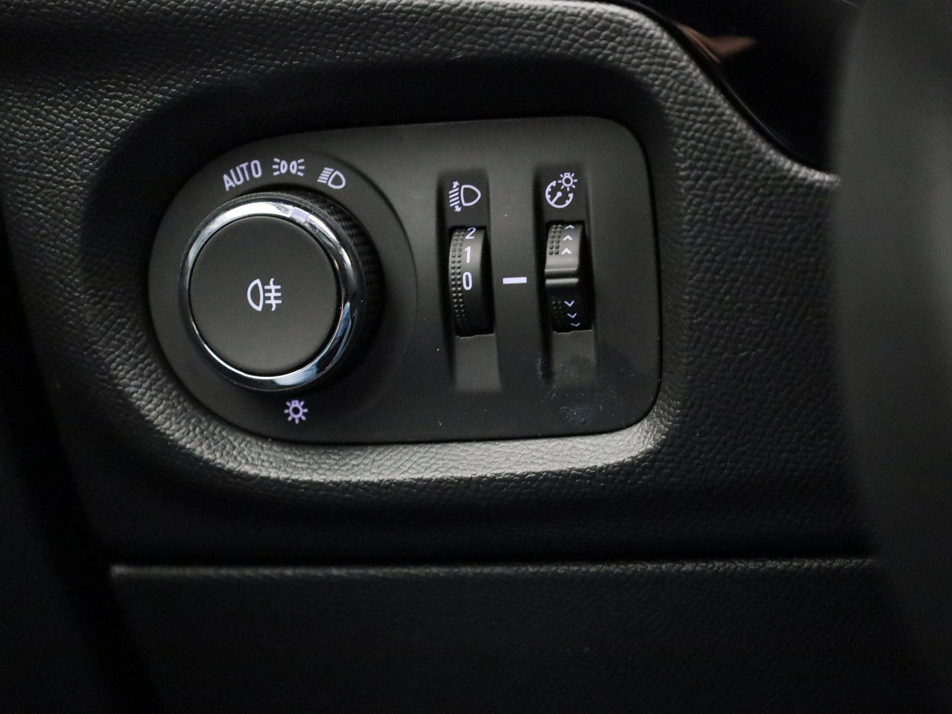 Opel-Corsa-e-image-24