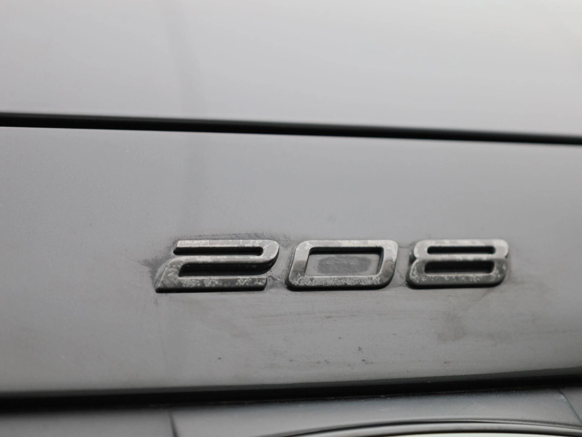 Peugeot-e-208-image-38