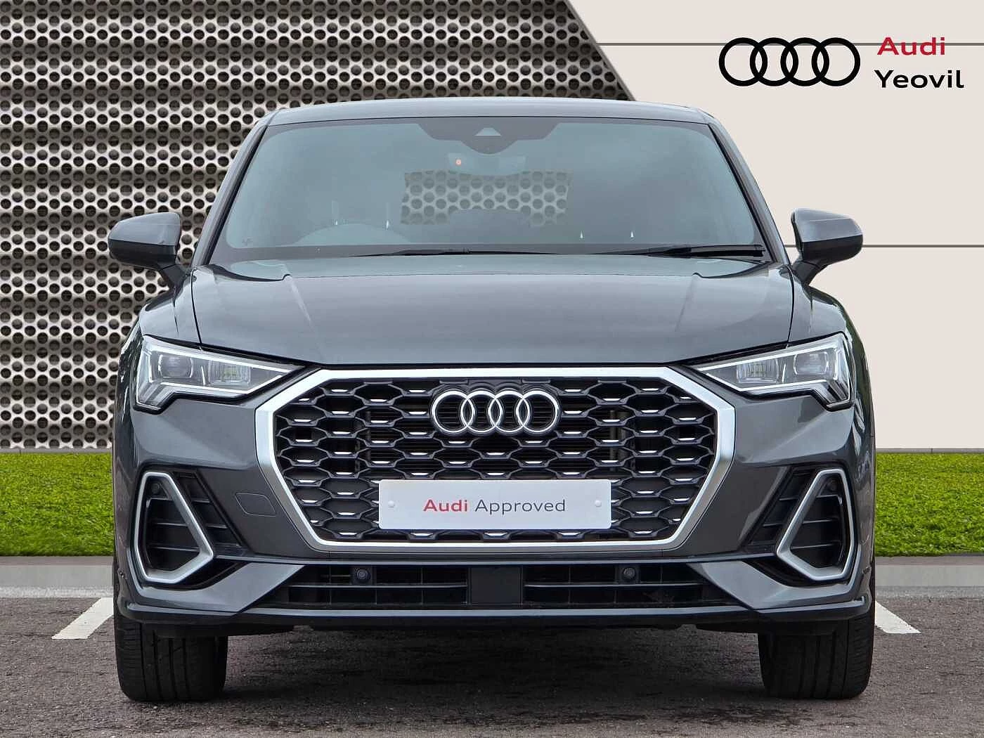 Audi-Q3-image-6
