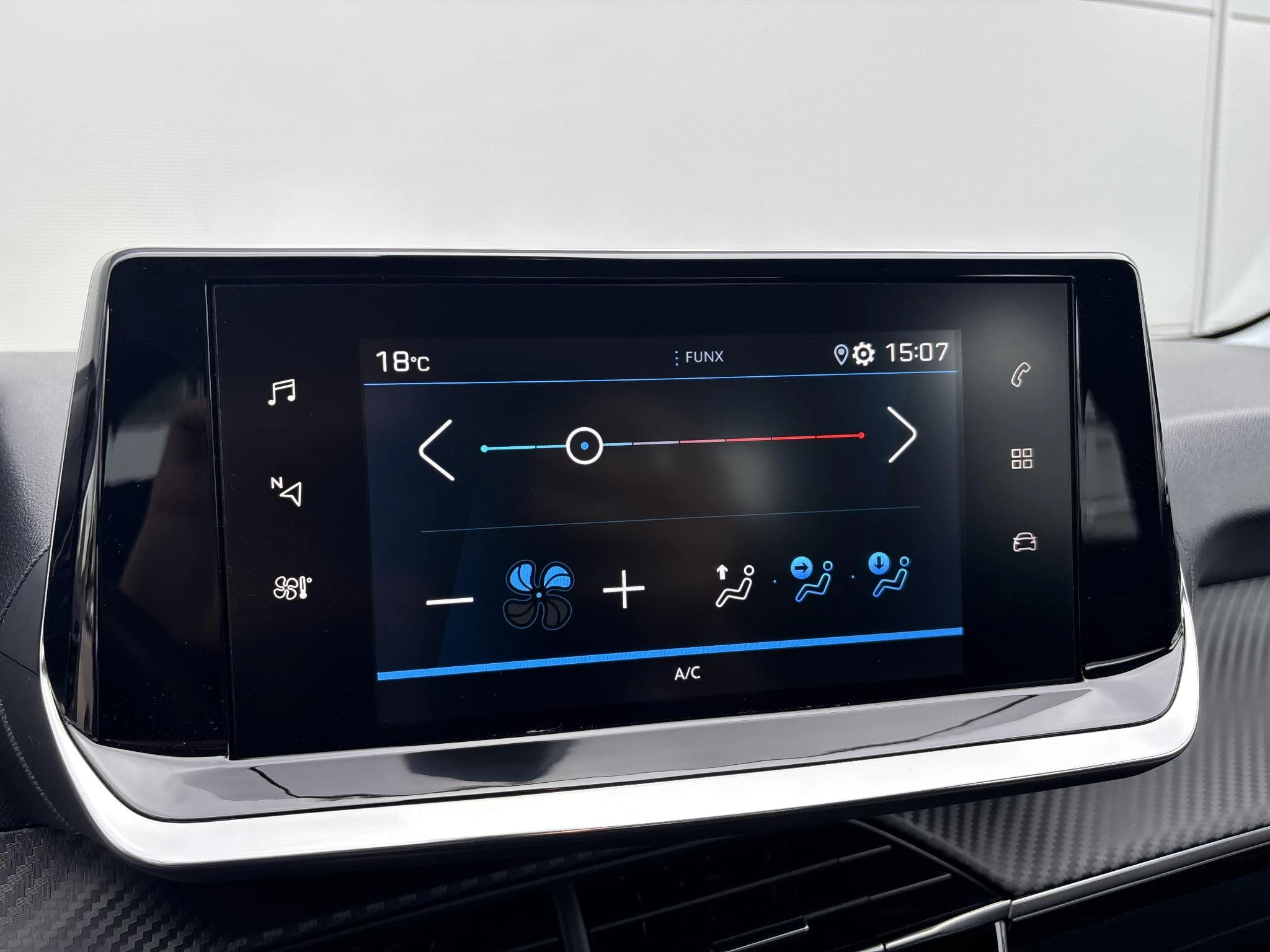 Peugeot-208-image-14