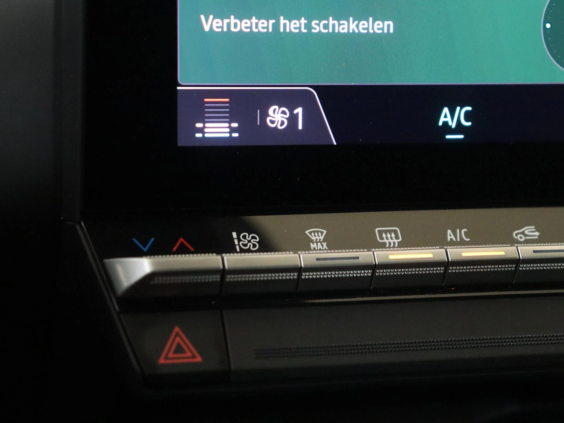 Renault-Captur-image-21
