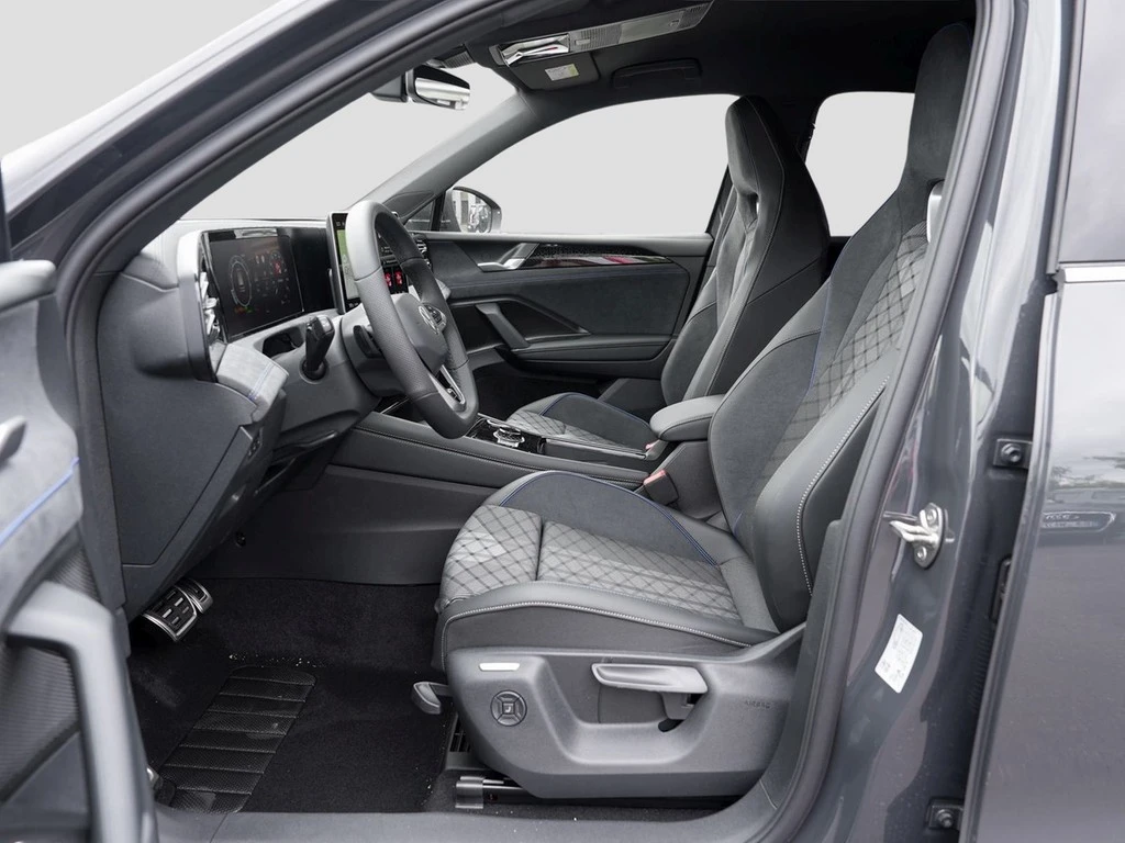 Volkswagen Tiguan R-Line 2.0TDI AHV Trailer Ass. Discover