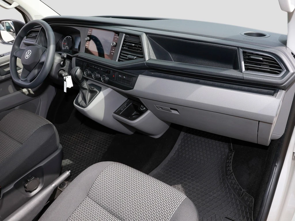 Volkswagen-Transporter-image-7