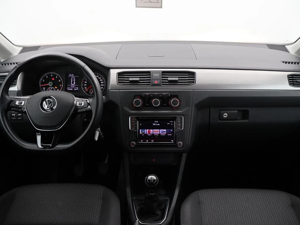 Volkswagen-Caddy-image-9