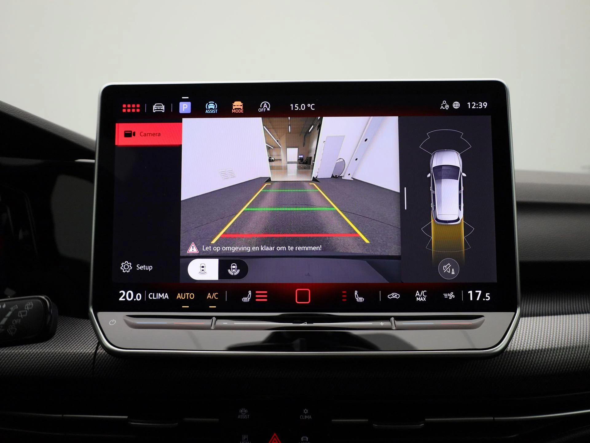 Volkswagen-Golf-image-33