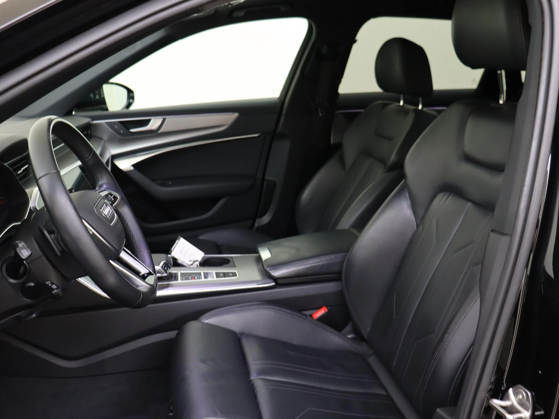Audi-A6-image-14