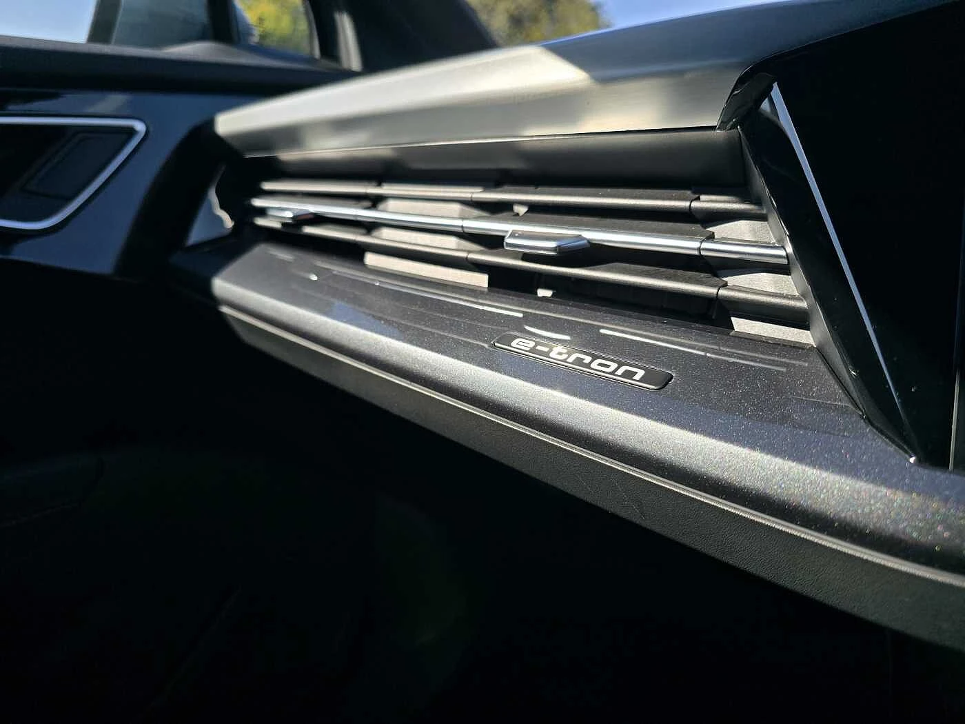 Audi-Q4 e-tron-image-23