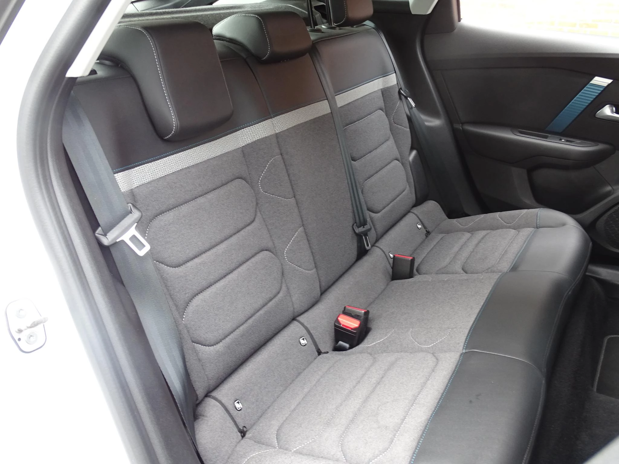 Citroën-ë-C4-image-14