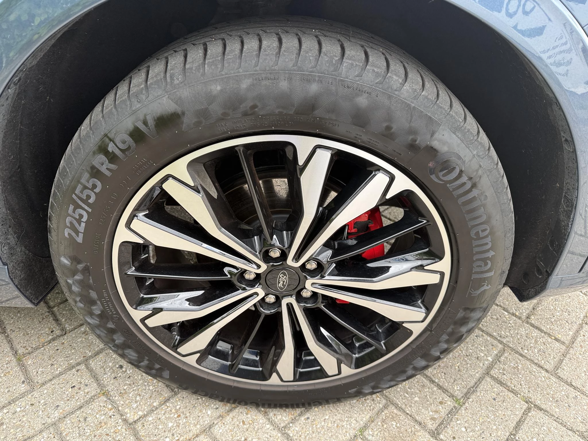 Ford-Kuga-image-7
