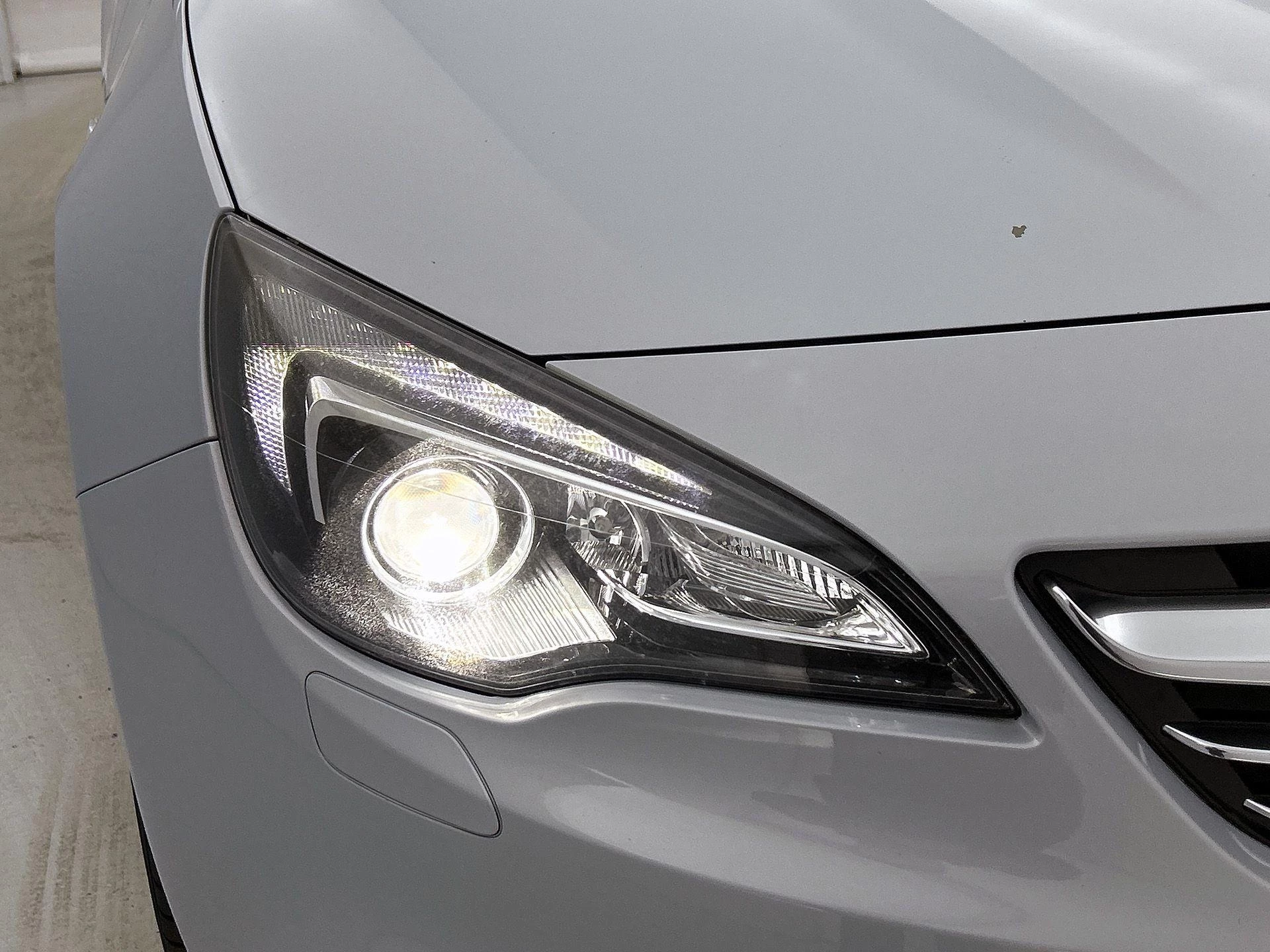 Opel-Cascada-image-13