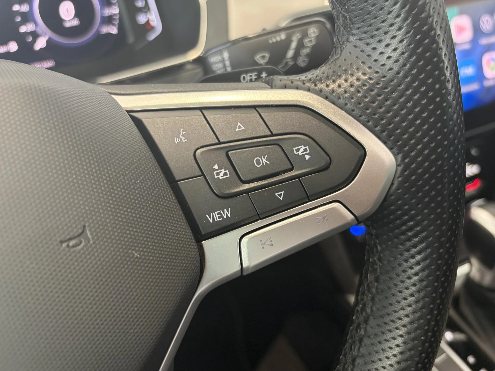 Volkswagen-Passat-image-15
