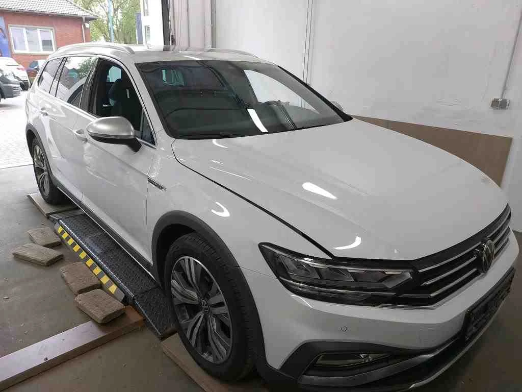 Volkswagen-Passat-image-3