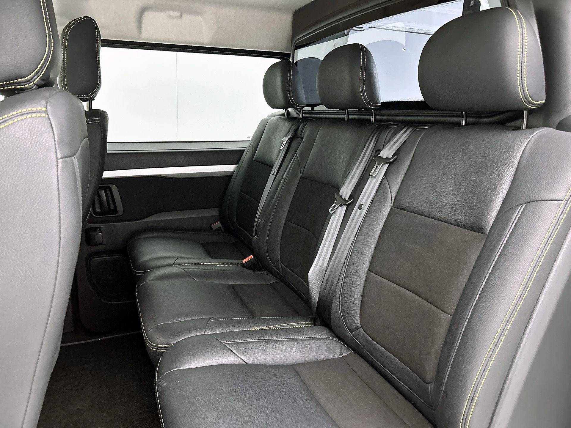Opel-Vivaro-image-25