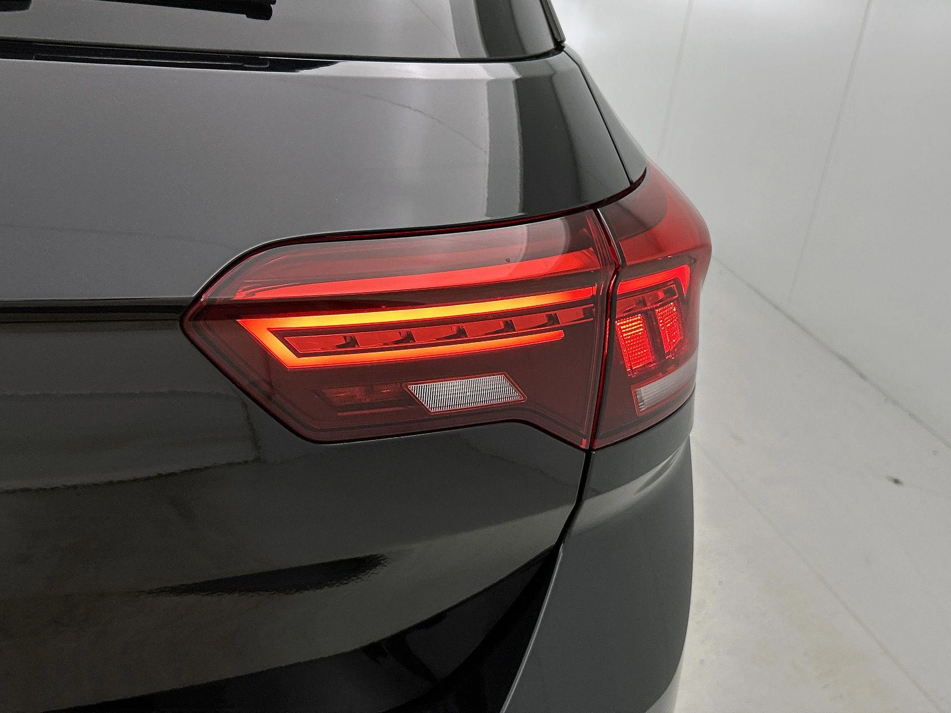 Volkswagen T-Roc 1.5 TSI R-Line Business | 150 PK |