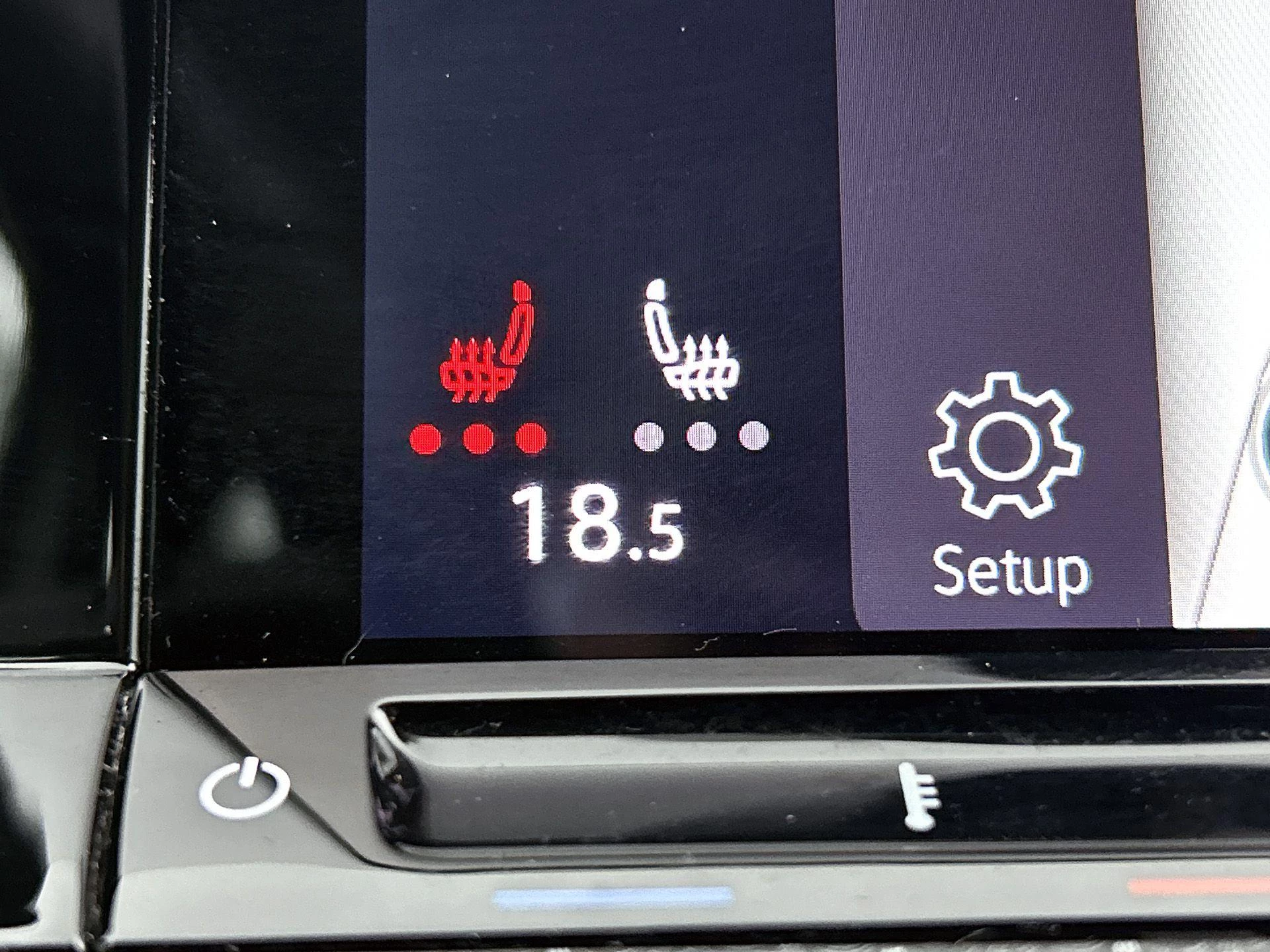 Volkswagen-Golf-image-7