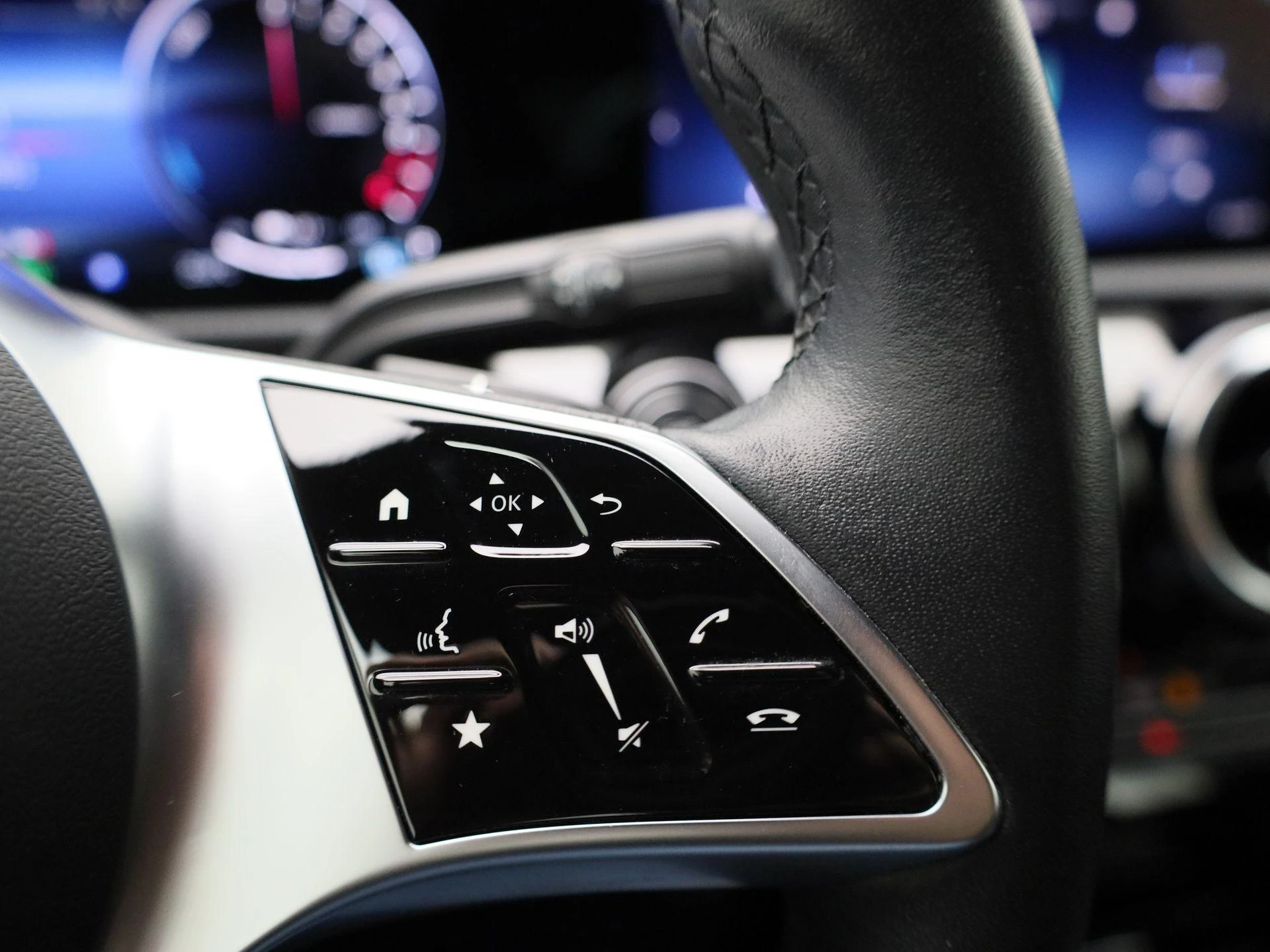 Mercedes-Benz-Classe A-image-16