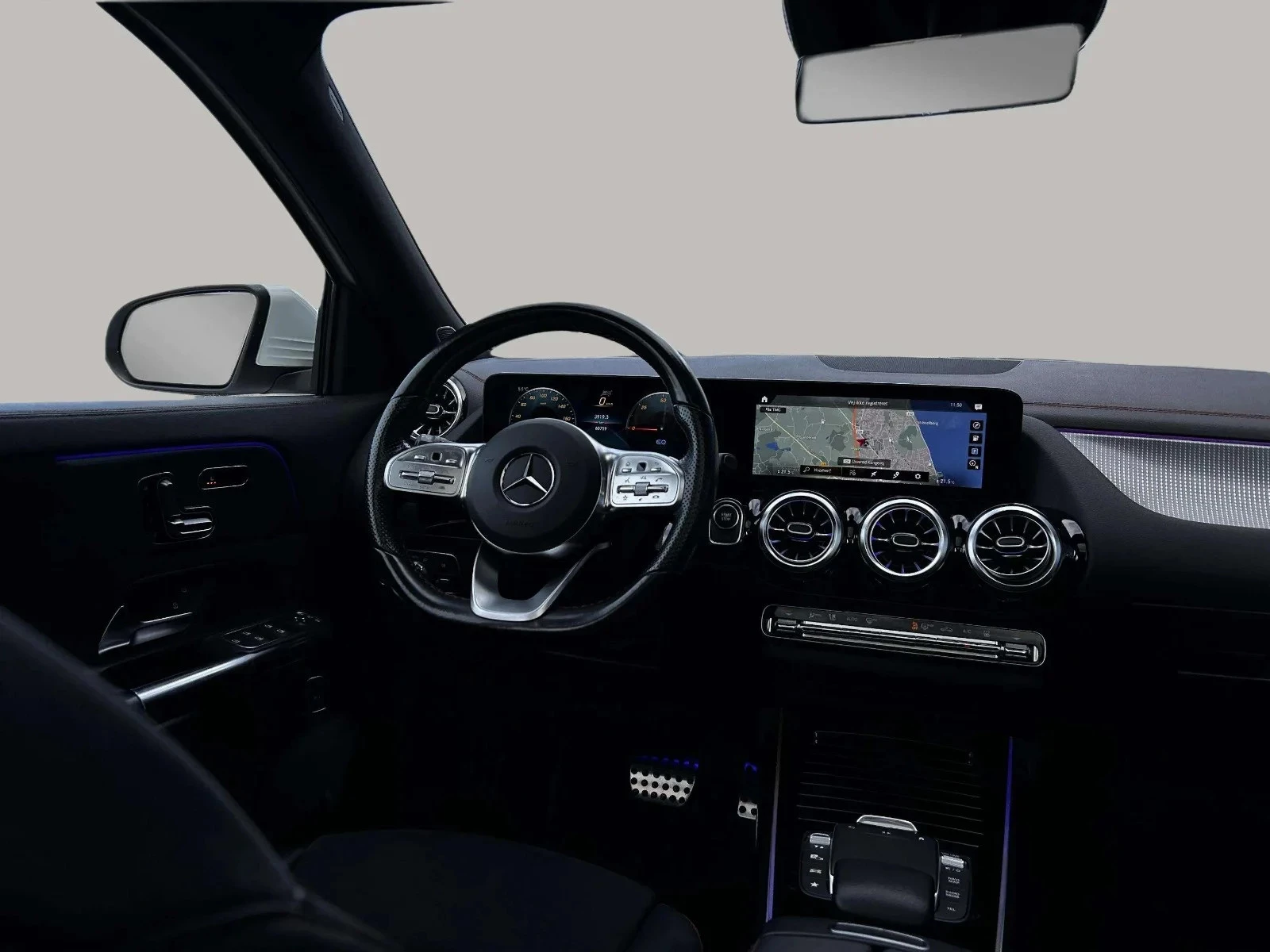 Mercedes-Benz-EQA-image-16