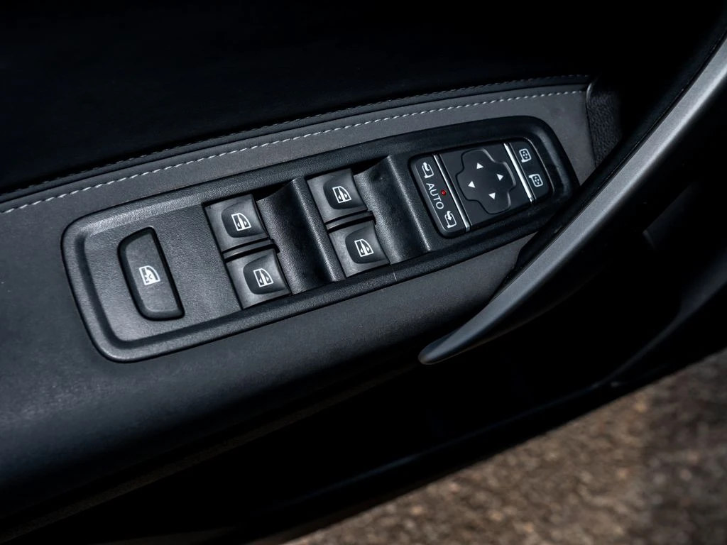 Mercedes-Benz-T-Klasse 180-image-13