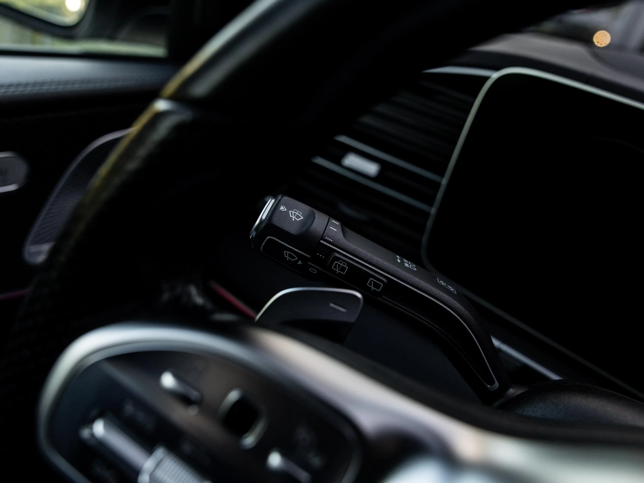 Mercedes-Benz-GLE-image-21