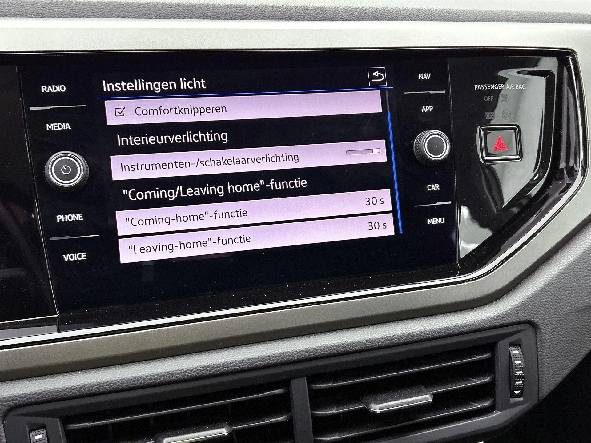 Volkswagen-Polo-image-31