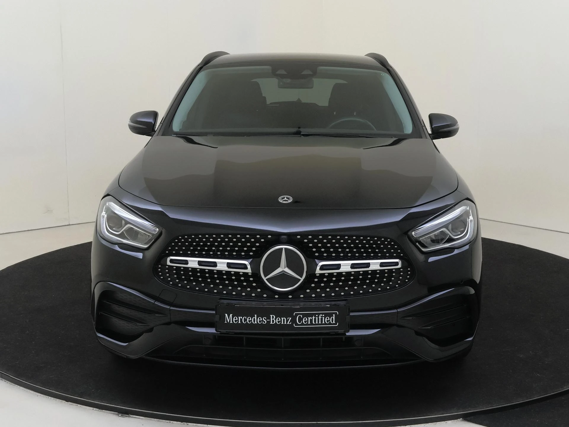 Mercedes-Benz-GLA-image-5
