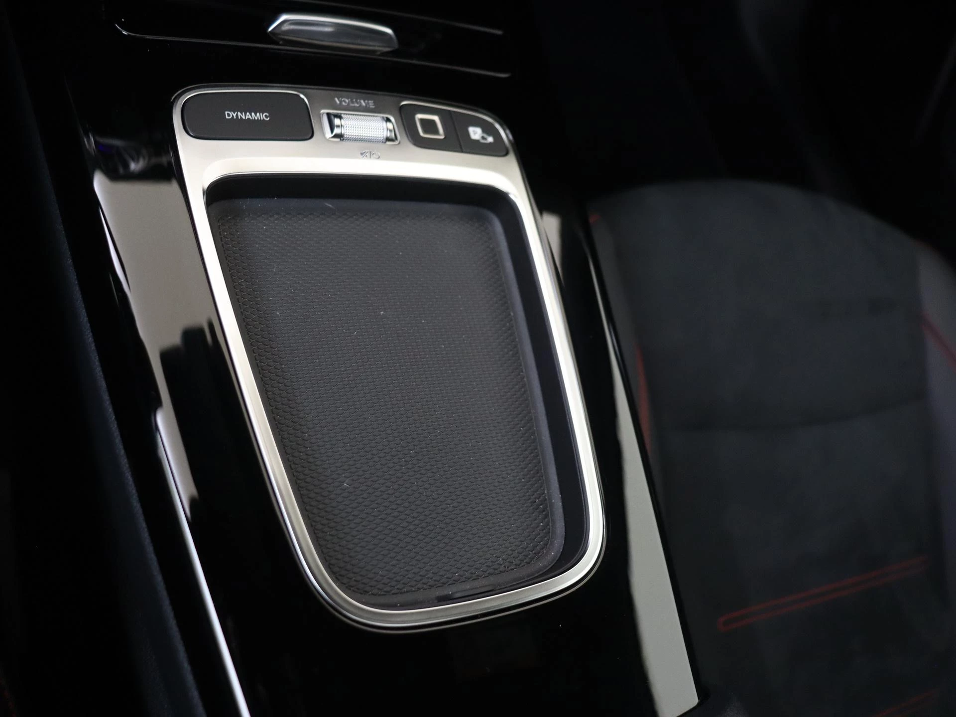 Mercedes-Benz-A-Klasse-image-24